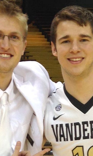 Ex-student manager Cross living the dream as Vandy hoops player